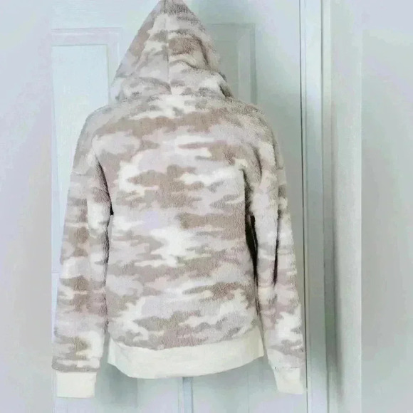Calvin Klein Performance Camo Hooded Sweatshirt Size XS - Picture 2 of 9